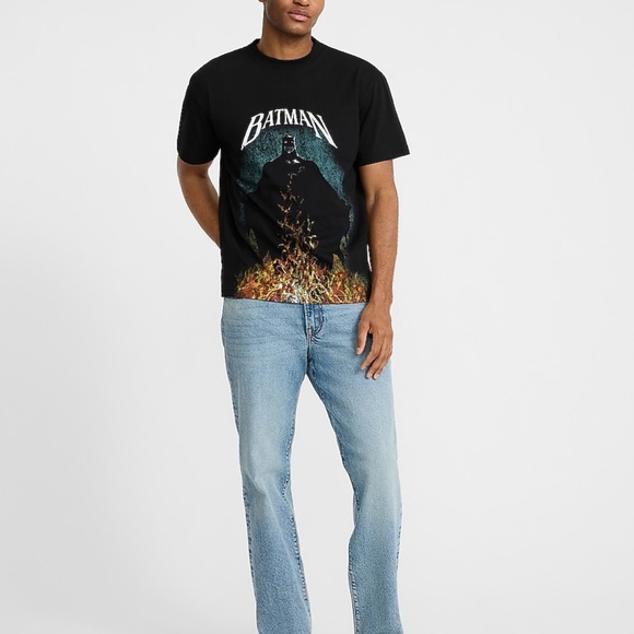 NWT DC Batman Graphic T-Shirt - Picture 4 of 8